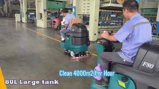 Efficient Ride On Floor Scrubber 4000m2 Per Hour